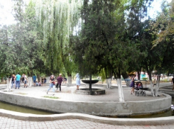 Прогулка по Александровскому саду едва не обернулась трагедией для юного новочеркасца 