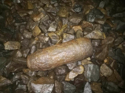 Саперы новочеркасского ОМОН обследовали опасный для жителей снаряд времен ВОВ