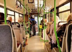 В Новочеркасске у пассажира автобуса похитили портфель