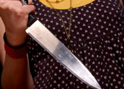 Кухонным ножом зарезала жаждущего алкоголя супруга жительница Новочеркасска