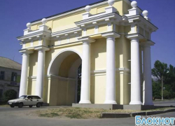 В Новочеркасске решили строить объезд западной триумфальной арки