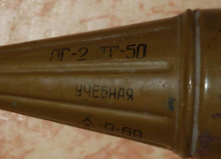 Возле заправки в Новочеркасске был обнаружен боеприпас от гранатомета