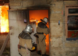 Серьезное возгорание частного дома произошло в поселке под Новочеркасском