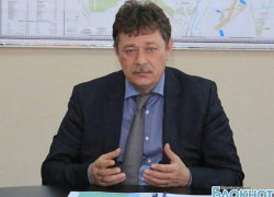 Мэр Новочеркасска отчитал чиновников, которые «курят бамбук», а вместо доклада представляют «роман в стихах»