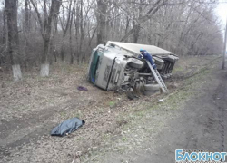 Водитель из Новочеркасска умер за рулем грузовика на трассе