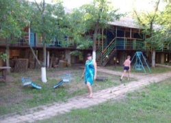 Телевизор и игровую приставку похитили на базе отдыха новочеркасского завода