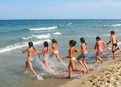 Новочеркасские дети поедут на бесплатный морской отдых в конце мая