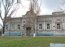 Мэр Новочеркасска попросил инфекционную больницу изыскивать внебюджетные средства