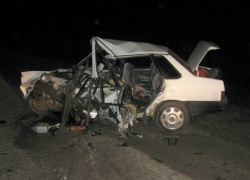 Пьяная компания на ВАЗ-21099 вылетела в кювет под Новочеркасском