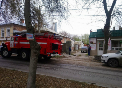 В центре Новочеркасска  пожарные трижды тушили один и тот же дом