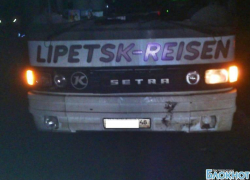 На трассе М-4 на новочеркасской развязке пешехода дважды переехали автобусы