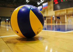 Волейболисты из Новочеркасска одержали победу в первом этапе областного кубка
