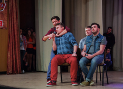 Новочеркасские команды КВН рассмешили волгодонских зрителей