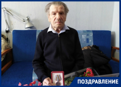 В Новочеркасске ветерана ВОВ поздравили с 96-летием