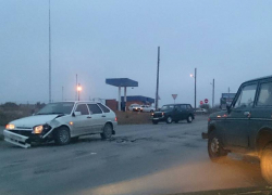 В столкновении двух автомобилей возле заправки в Новочеркасске пострадал один человек