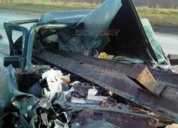 Отбойник пронзил насквозь «Ладу» пятнадцатой модели на трассе под Новочеркасском