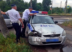В Новочеркасске патруль спешил к месту ДТП и сам попал в аварию