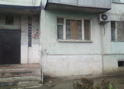 В Новочеркасске пятилетний мальчик был избит в подъезде собственного дома