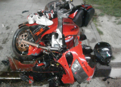 Мотоциклист скончался в скорой в результате ужасной аварии под Новочеркасском