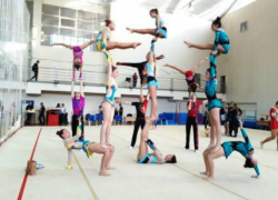Акробаты из Новочеркасска порвали своих соперников на всероссийских соревнованиях в Санкт-Петербурге