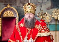 В Новочеркасске пасхальное Евангелие прочитали на девяти языках мира