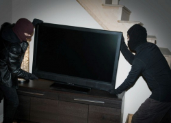 Новочеркасцам грозит срок за украденную бытовую технику