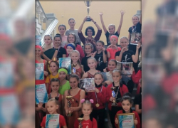 Танцевальный коллектив из Новочеркасска завоевал награды сразу в трех престижных конкурсах