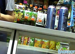 В центре Новочеркасска всю ночь идет бойкая торговля спиртным (ВИДЕО)