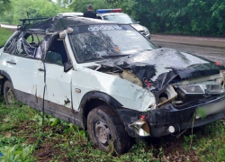 Под Новочеркасском перевернулся ВАЗ-2109