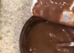 «Плесень в шоколаде» надолго испортила аппетит жительнице Новочеркасска