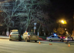 Три человека пострадали в ДТП с участием такси в Новочеркасске