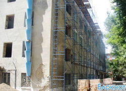 В Новочеркасске восстановили рухнувшую часть общежития на улице Мацоты