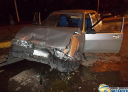 В Новочеркасске в ДТП на проспекте Баклановском пострадал водитель ВАЗ-2109