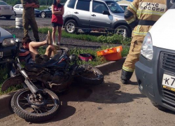 В Новочеркасске 15-летнего мотоциклиста сбила машина