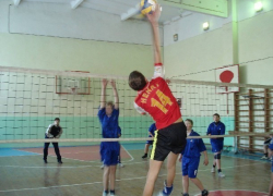 Новочеркасские юноши с подавляющим преимуществом выиграли чемпионат области по волейболу