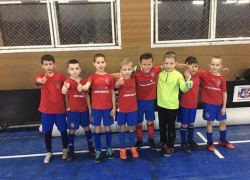 Юные спортсмены из Новочеркасска завершили победой футбольный сезон