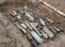 Противотанковые снаряды и гильзы времен Великой Отечественной нашли в Новочеркасске