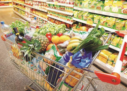 Поставщики начали поднимать цены на продукты после введения Россией эмбарго на зарубежные товары