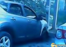 В Новочеркасске сгорели две иномарки сотрудников психиатрической больницы