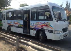 В Новочеркасске знающих ПДД пассажиров будут бесплатно возить на автобусах