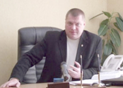 Чиновника из Новочеркасска подозревают в выдаче незаконных разрешений на торговлю 