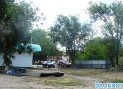 Заброшенную площадь Павлова в Новочеркасске приводят в порядок