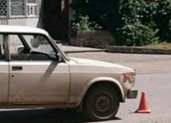 Пожилая женщина попала под машину в новочеркасском микрорайоне Молодежный