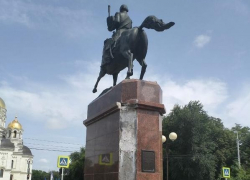 В Новочеркасске после публикации Блокнота пообещали капитально отремонтировать памятник Платову