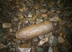 Саперы новочеркасского ОМОН обследовали опасный для жителей снаряд времен ВОВ