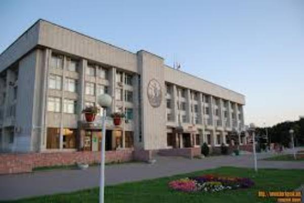 В Новочеркасске учителя получат зарплату за счет разбитых тротуаров