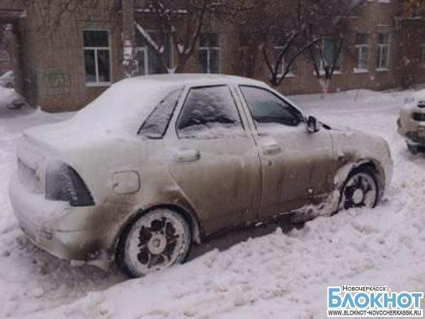 В Новочеркасске не справляются со снегом