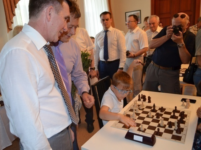 Новочеркасские студенты хотят играть в шахматы