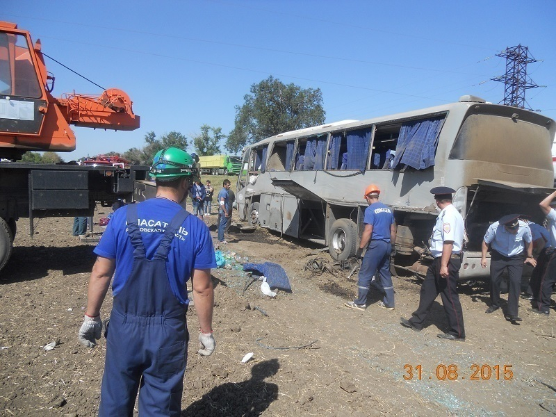 В результате ДТП пострадали 10 пассажиров автобуса Дербент - Новочеркасск