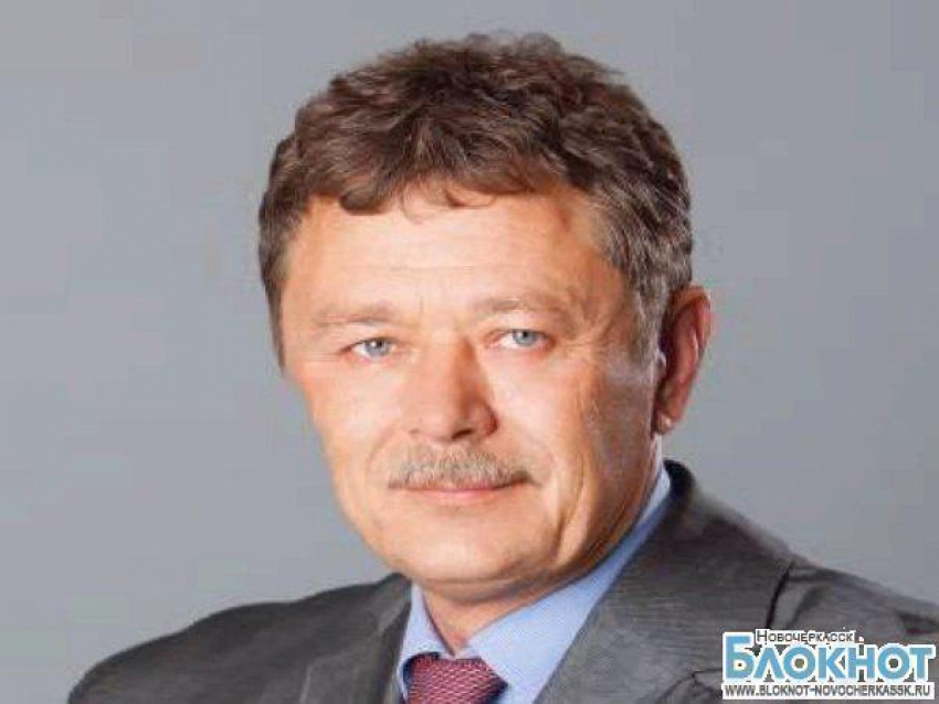 Мэр Новочеркасска призвал горожан не занимать очередь в поликлинику с 5 утра